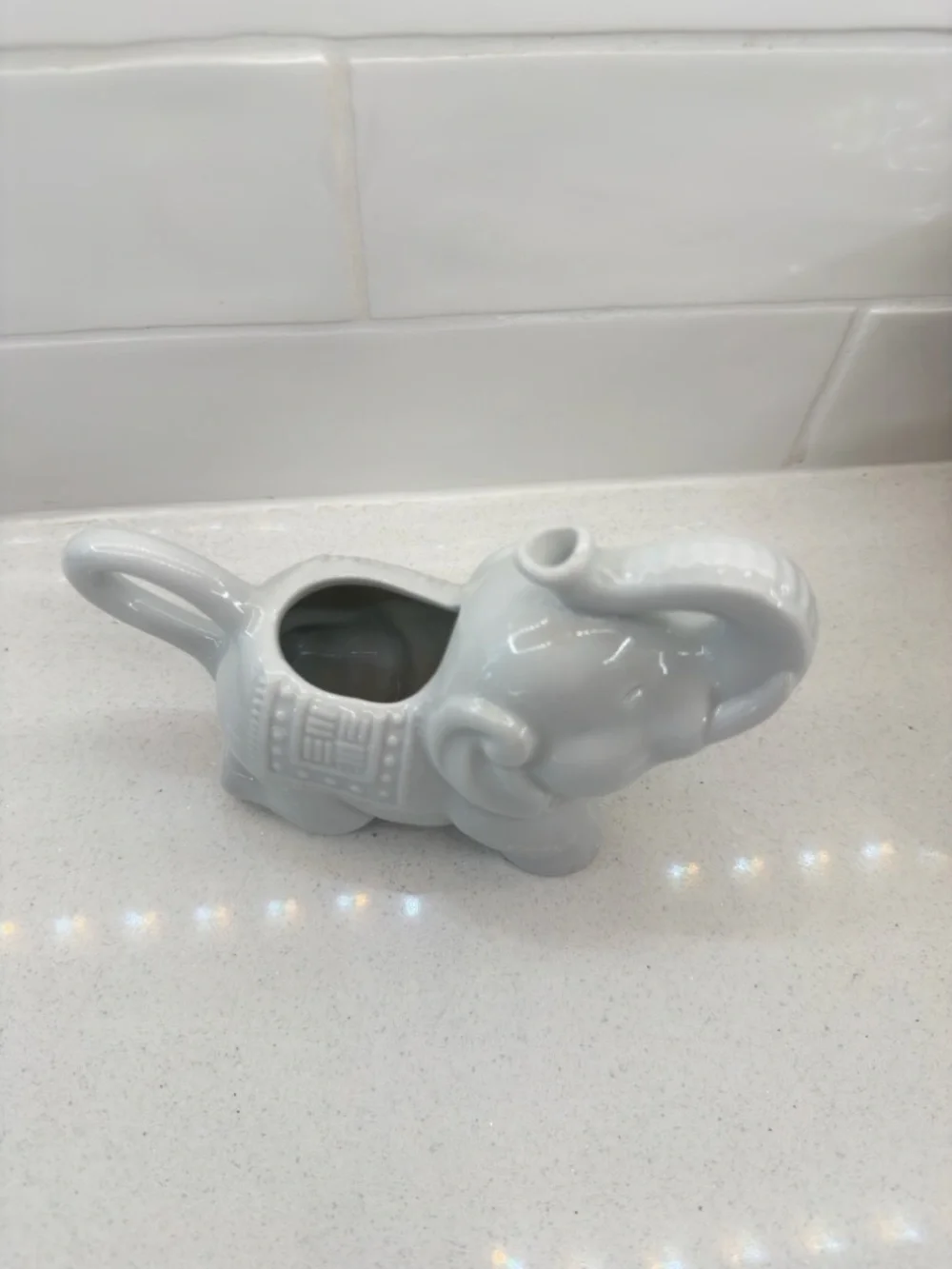 Pier 1 smooth white